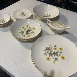 Knowles Sun-Light X-5051 yellow flower & gold trim china — 17 piece set”